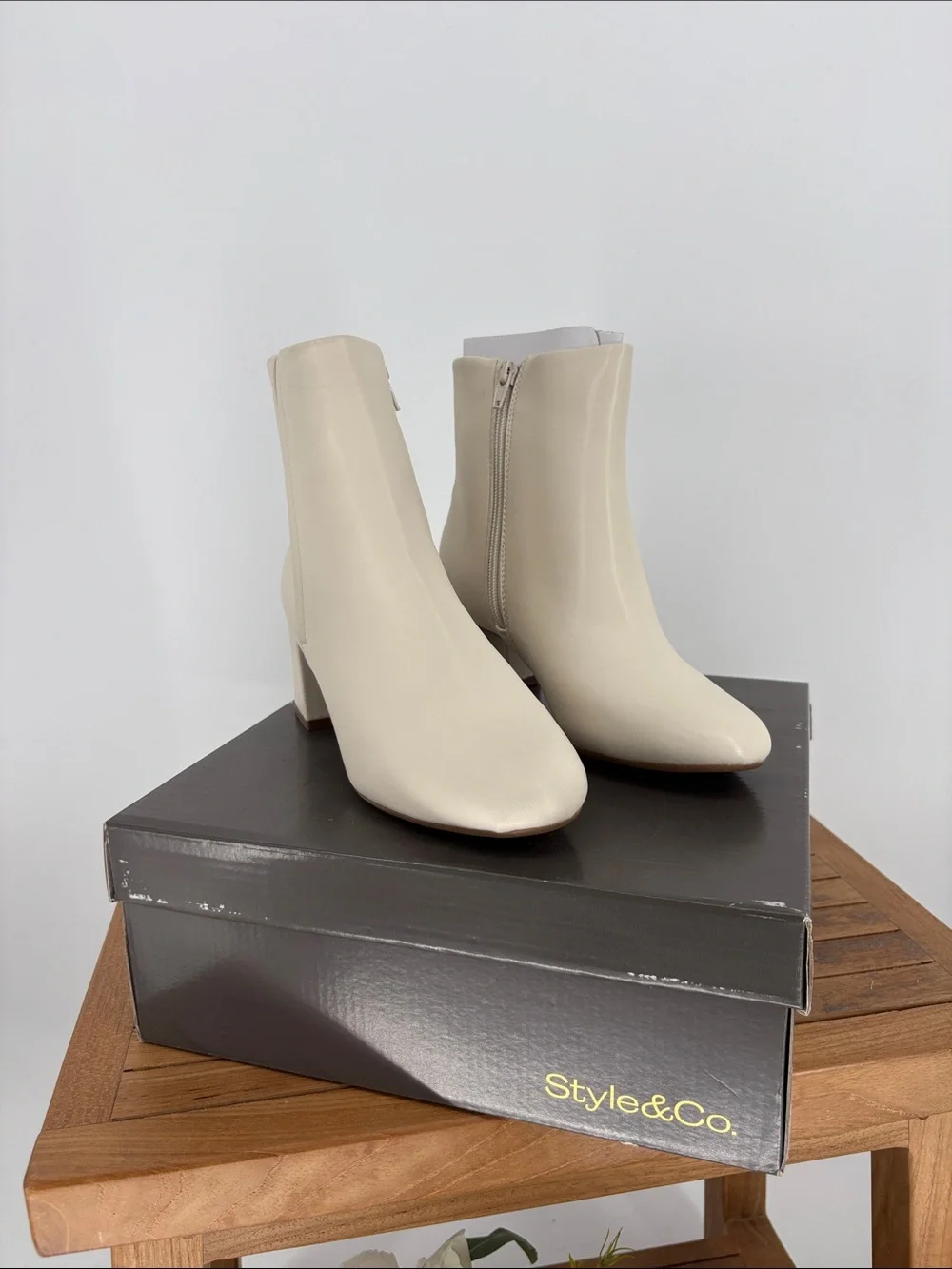 New Style & Co. Cream Ankle Boots - Women's Zip Block Heel size 6.5